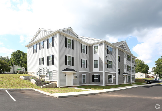 Primary Photo - On Ward Apartments