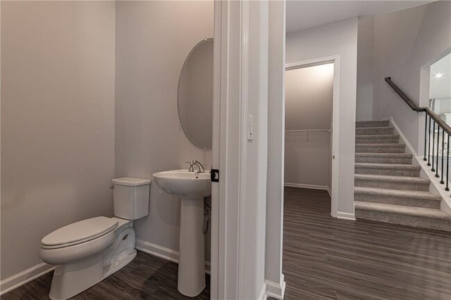 Building Photo - 212 Birchwood Row