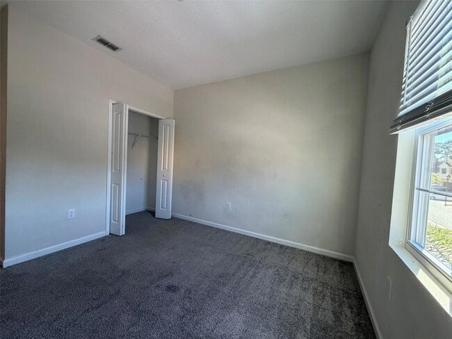 Building Photo - 9360 Tecumseh Dr