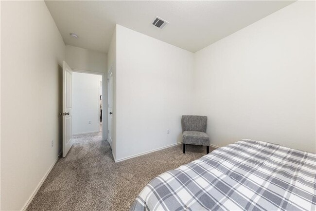 Building Photo - 1111 Diggy Dr