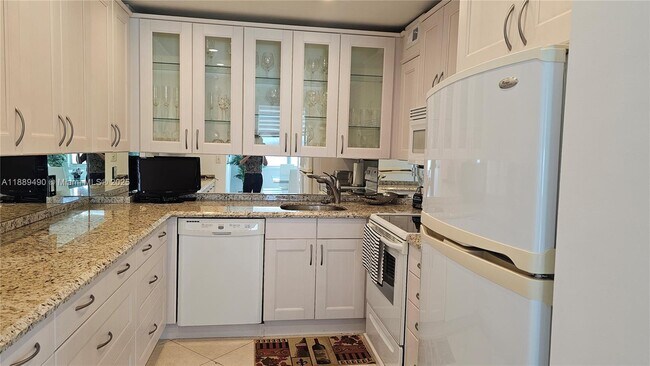 Building Photo - 1980 S Ocean Dr