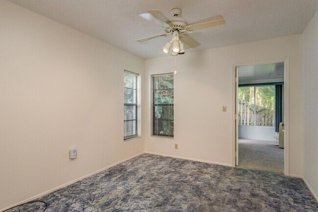 Building Photo - 10918 Freemont Dr