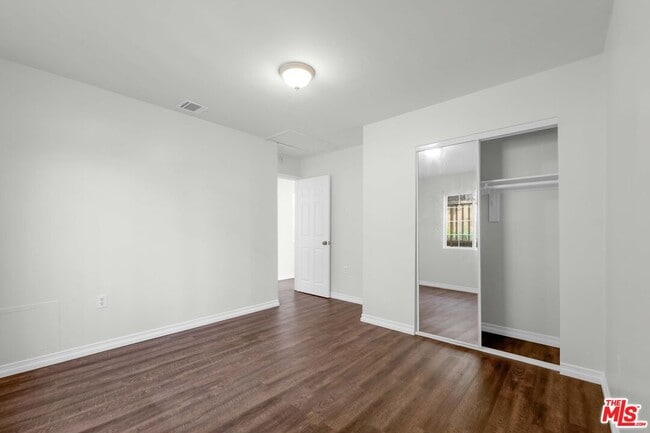 Building Photo - 2279 India St