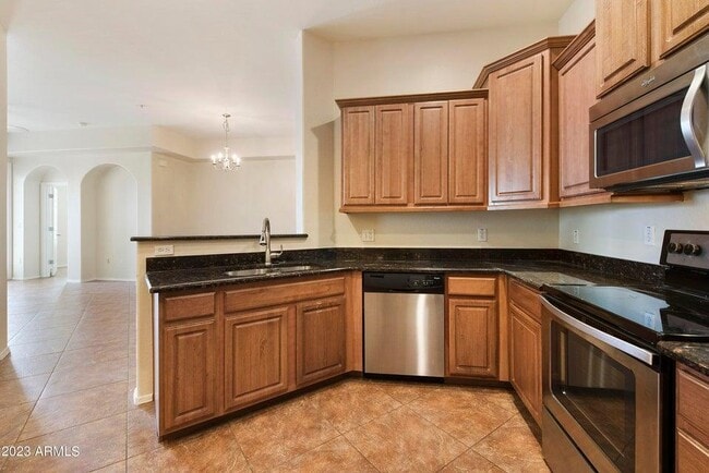 Building Photo - 14575 W Mountain View Blvd