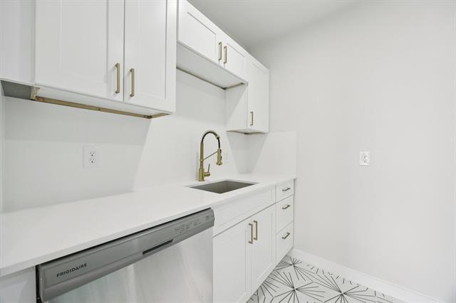 Building Photo - 3210 N Haskell Ave.