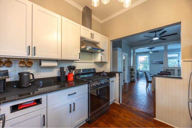 Building Photo - 500 Madison St