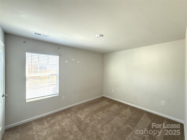 Building Photo - 3038 Trailblazer St