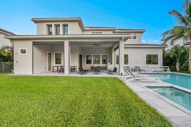 Building Photo - 7480 NW 26th Way