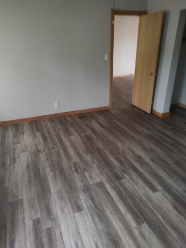 Building Photo - 1503 Osborne St