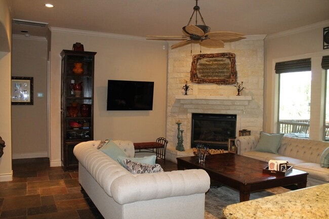 Building Photo - 2922 Ivory Creek