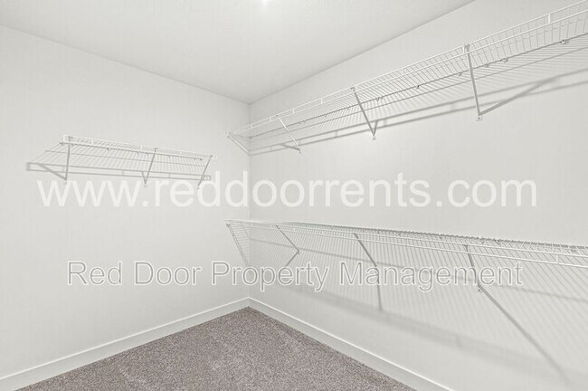 Building Photo - 2954 Grand Rdg Dr