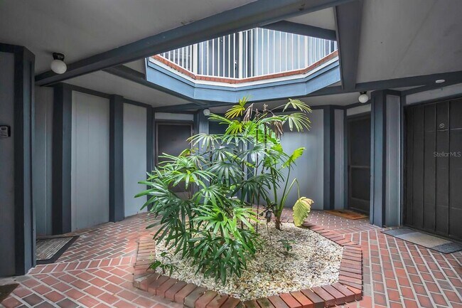 Building Photo - 3883 Atrium Dr