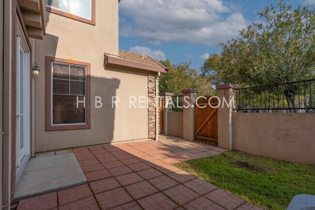 Building Photo - Bethany Village Mountain House Move-In Ready 3-Bed, 2.5-Bath