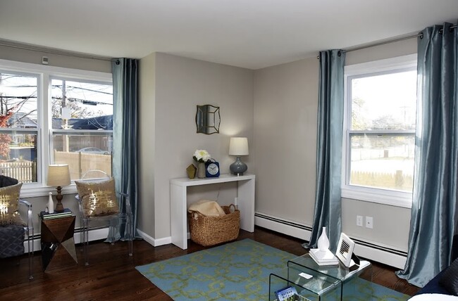 Living Room - 112 Bridgham St
