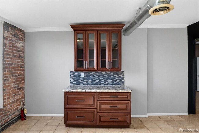 Building Photo - 1104 4th St