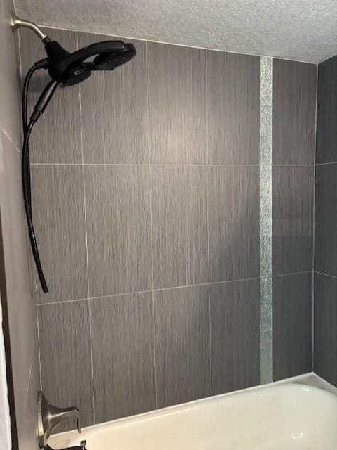 Building Photo - 4127 Dolphin Dr