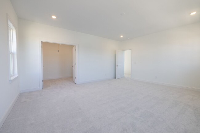 Building Photo - Rental Resort Living! Brand New Gorgeous 4...