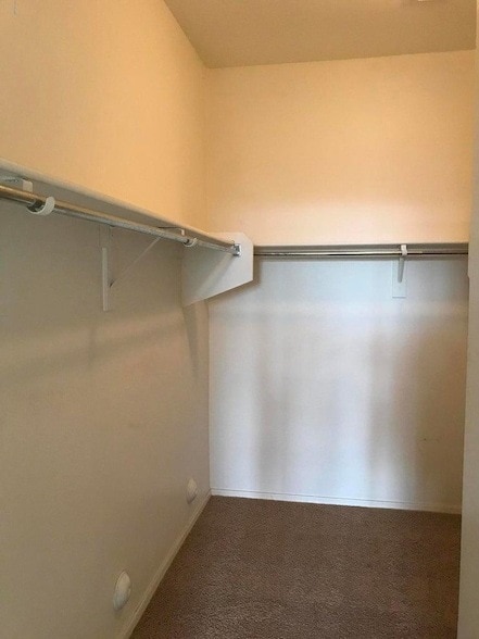 Building Photo - 7323 W St Charles Ave