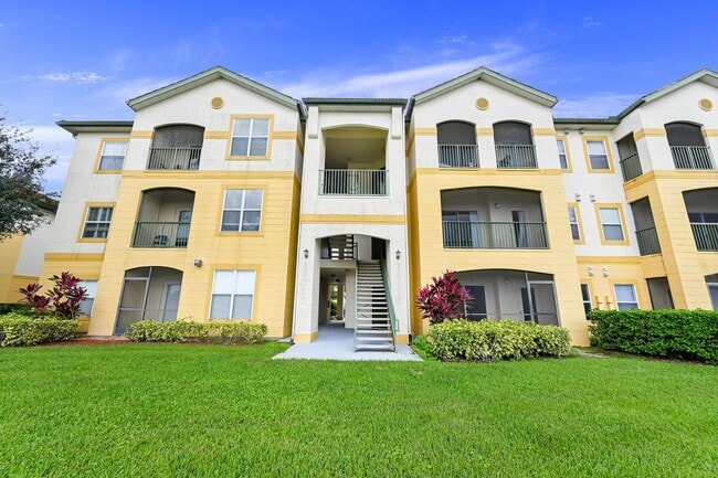 Building Photo - 11520 Villa Grand