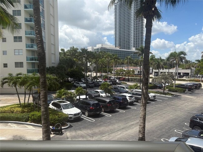 Building Photo - 3801 S Ocean Dr
