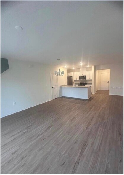 Building Photo - 9288 Westside Hls Dr