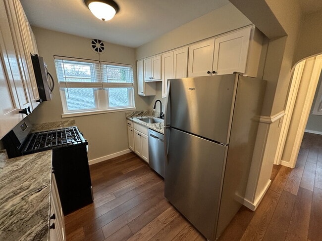 Building Photo - 1219 Franklin Ave