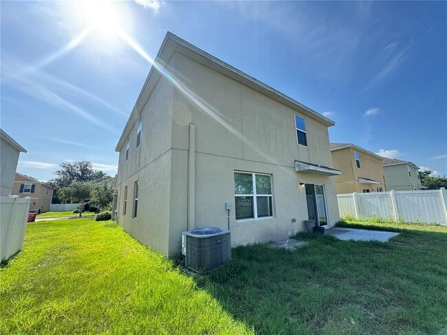 Building Photo - 2327 Ashberry Ridge Dr