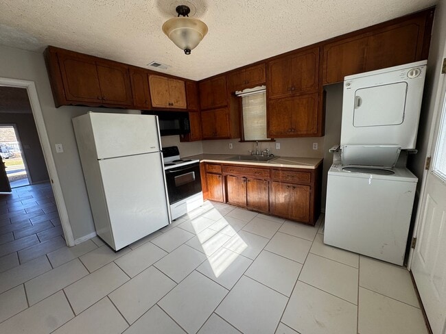 Building Photo - 5414 Free Ferry Rd