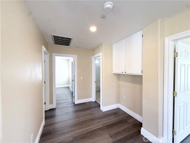 Building Photo - 7154 Garden Oaks St