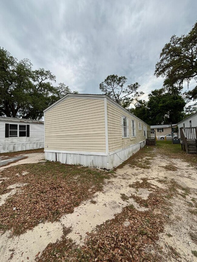 Building Photo - 307 Marcus crt
