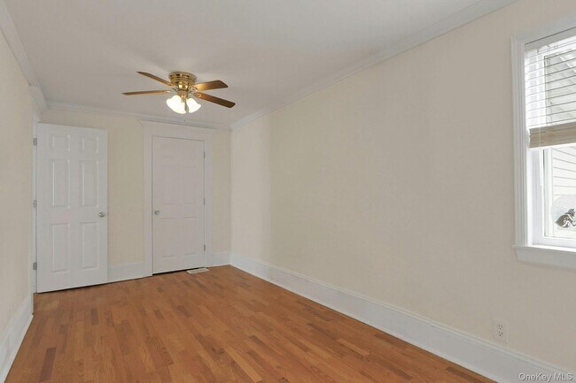 Building Photo - 22 Firth St