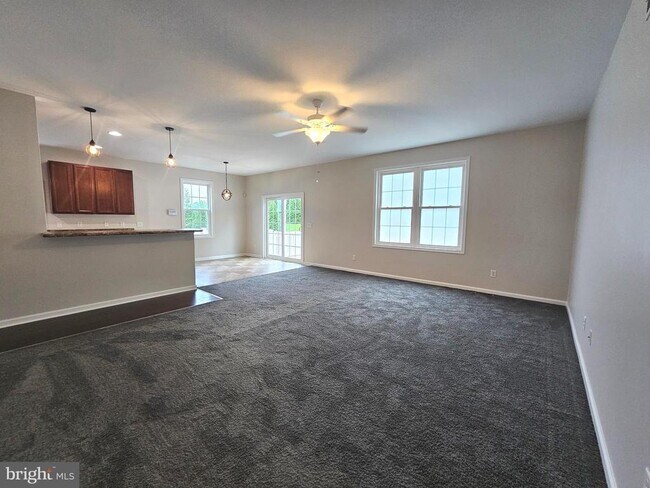 Building Photo - 270 Waterway Dr