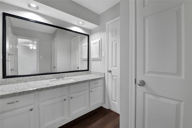 Building Photo - 4422 Brook Shadow Dr