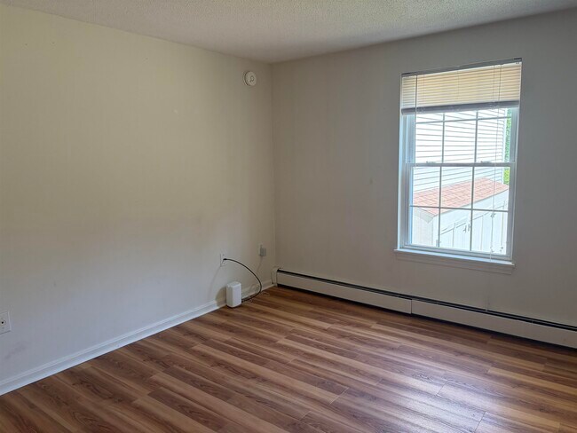 Building Photo - 1007 White Cedar Blvd