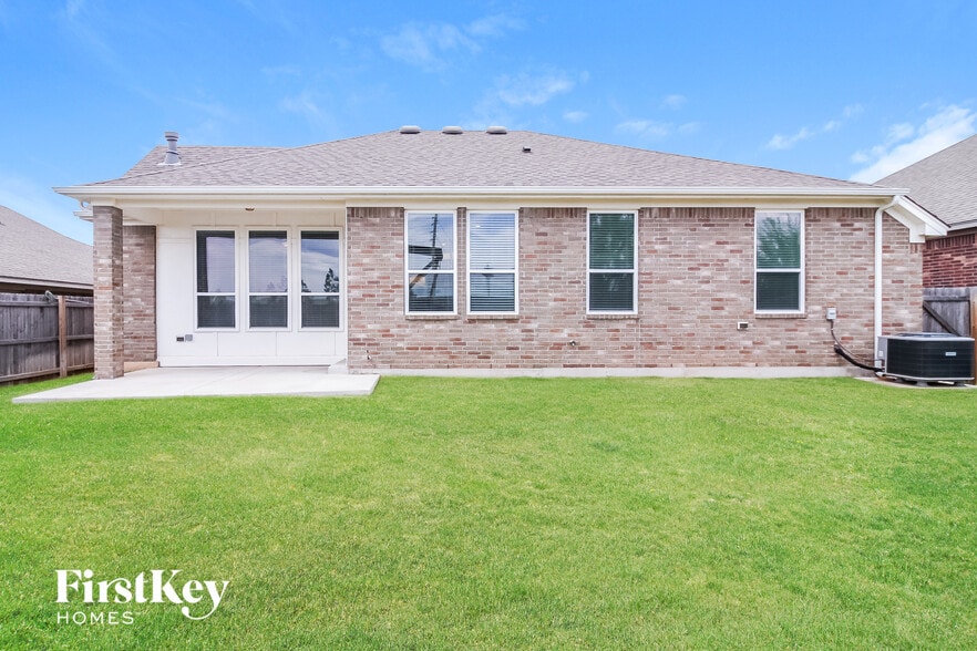 Building Photo - 1628 SW 159th St