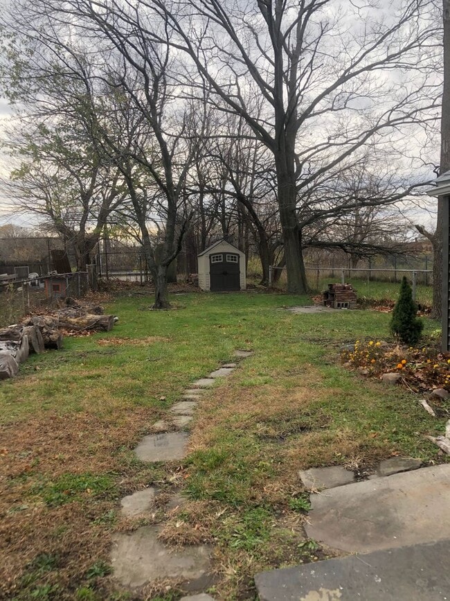 Building Photo - Tremont 2-Bed Single-Family - Available Now!