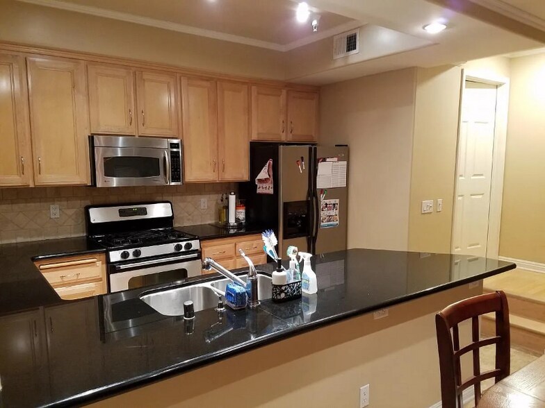 Building Photo - 5224 Corteen Pl