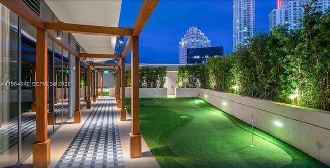 Building Photo - 801 S Miami Ave