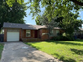 Building Photo - 4819 S Owasso Ave