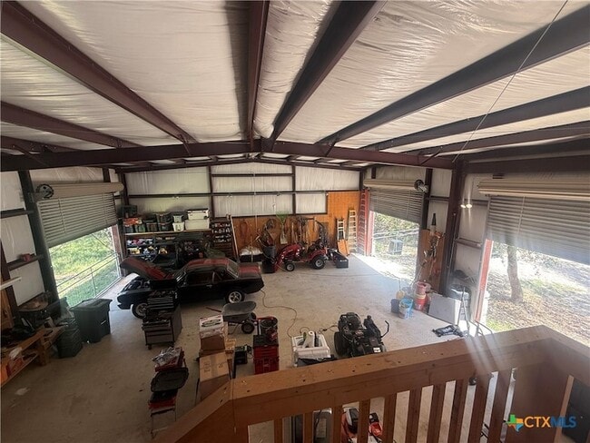 Building Photo - 4130 Summit Dr