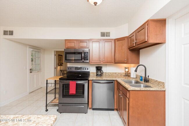 Building Photo - 4343 Ortega Farms Cir