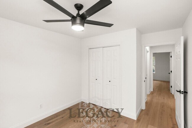 Building Photo - 100 Sadler Ct