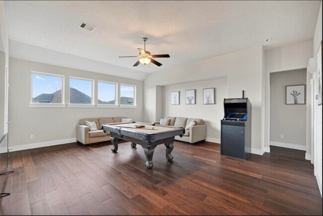 Building Photo - 26 Argosy Bend Pl