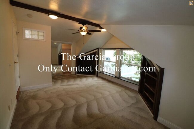Building Photo - 602 NE Brazee St