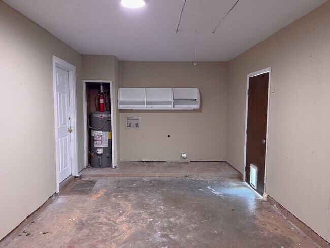 Building Photo - 3 Bed 1.5 Bath Home Close to Sheppard AFB!