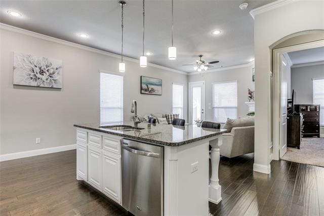 Building Photo - 3901 Bentley Dr