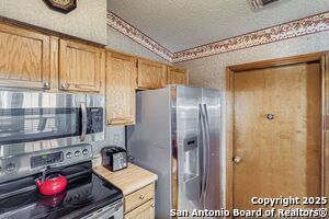 Building Photo - 1918 Lotus Blossom St