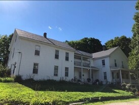 Building Photo - 11 Chestnut St