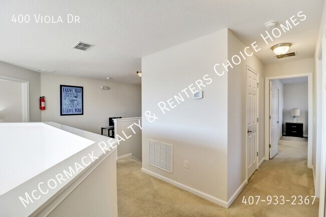 Building Photo - 400 Viola Dr