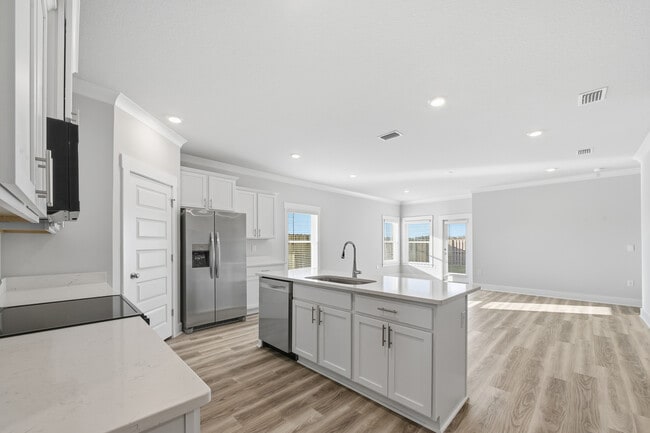 Building Photo - 1085 Hayward Lp